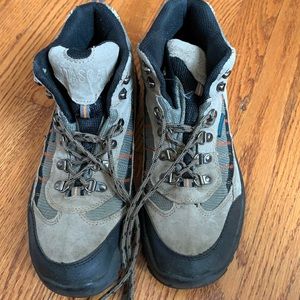 MENS HIKER BOOT